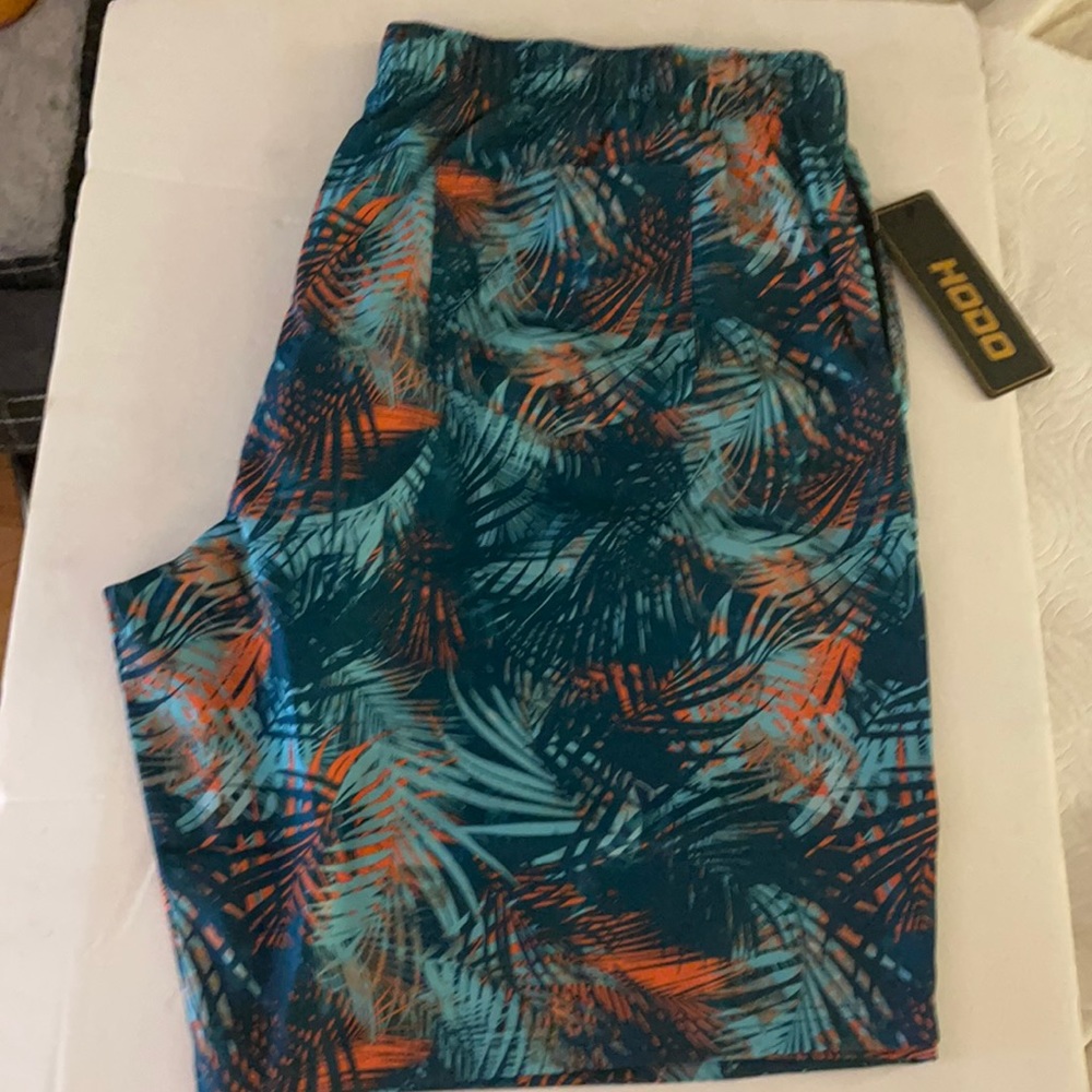 Men’s swim trunks